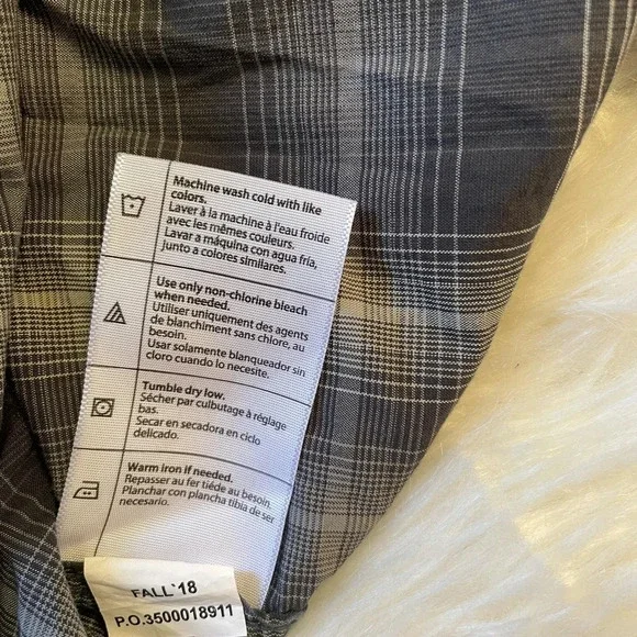 Carhartt Flannel Heavy Button Down Long Sleeve - Picture 6 of 6